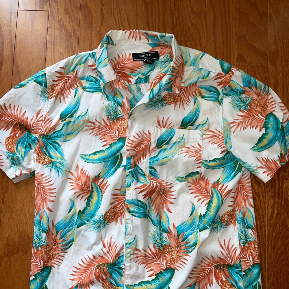 Hawaiian/Tropical Shirt